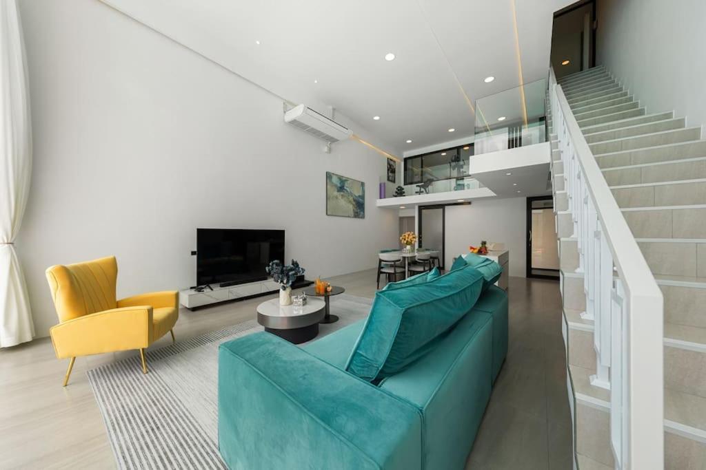 Pool Access Spacious Townhouse And Kids Slide