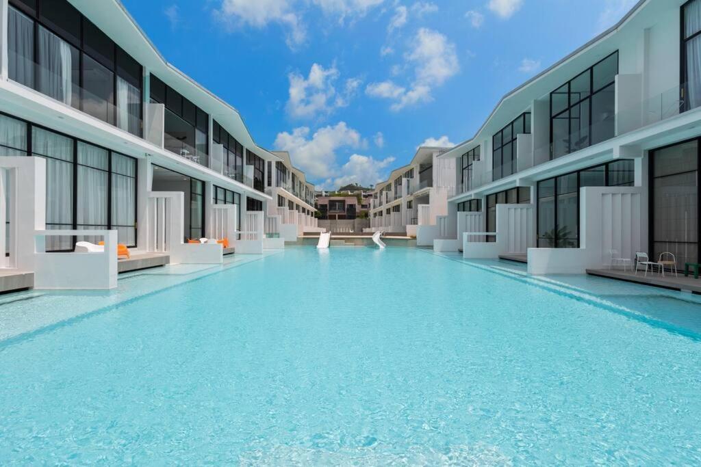 Pool Access Spacious Townhouse And Kids Slide *